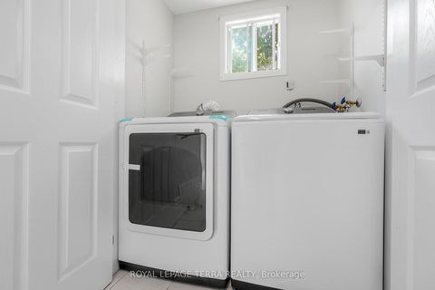 Photo 27 at 67 Livingstone Street W, Sunnidale, Barrie