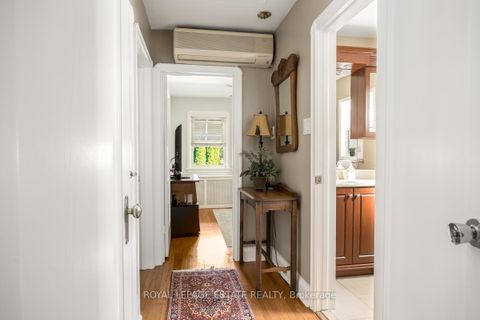 Photo 8 at 25 Ferncroft Drive, Cliffside, Toronto