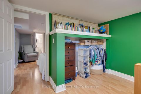 Photo 18 at 25 Ferncroft Drive, Cliffside, Toronto