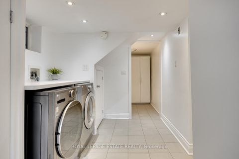 Photo 23 at 25 Ferncroft Drive, Cliffside, Toronto