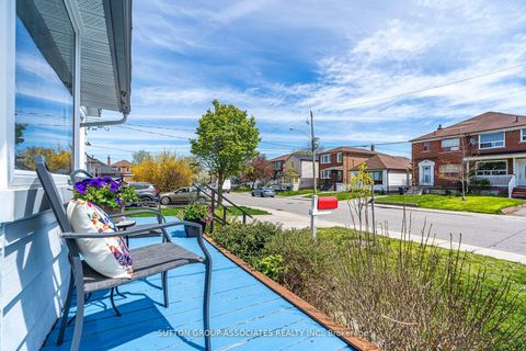 Photo 1 at 16 North Bonnington Avenue, Birchmount, Toronto