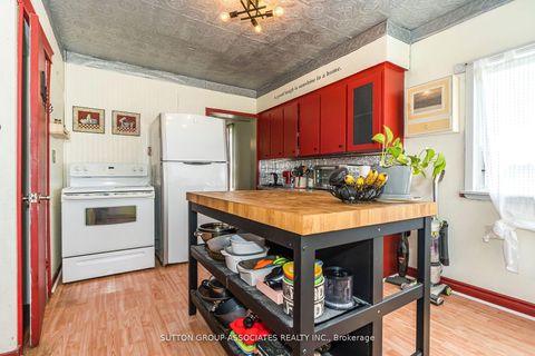 Photo 16 at 16 North Bonnington Avenue, Birchmount, Toronto