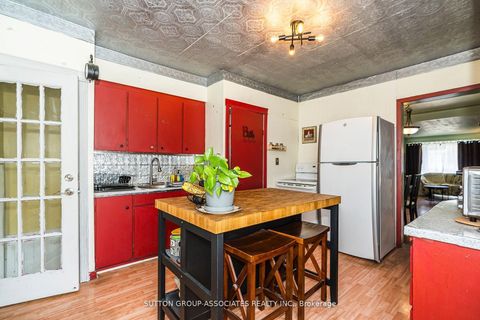 Photo 18 at 16 North Bonnington Avenue, Birchmount, Toronto