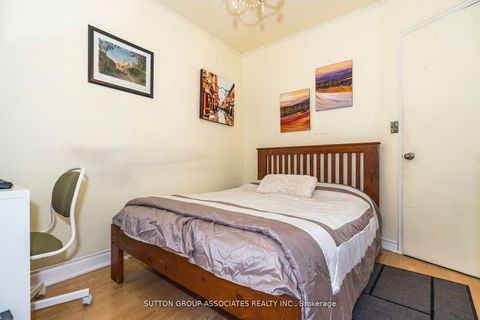Photo 19 at 16 North Bonnington Avenue, Birchmount, Toronto