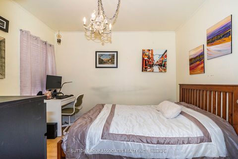 Photo 20 at 16 North Bonnington Avenue, Birchmount, Toronto