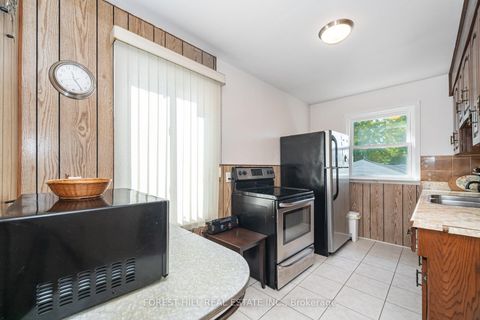 Photo 6 at 2 Topham Road, Parkview, Toronto