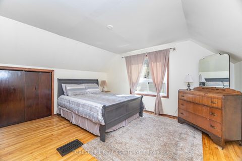 Photo 11 at 2 Topham Road, Parkview, Toronto