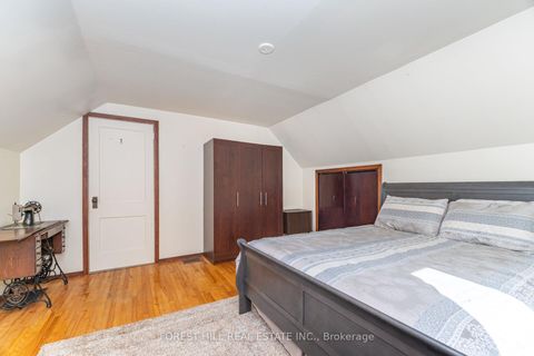 Photo 12 at 2 Topham Road, Parkview, Toronto