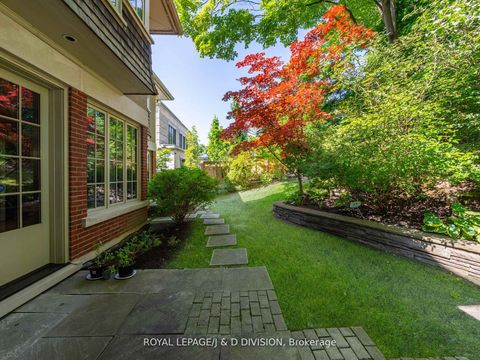 Photo 4 at 8 Glenallan Road, York Mills, Toronto