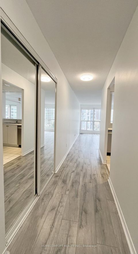 Photo 26 at 809 - 28 Hollywood Avenue, Willowdale East, Toronto