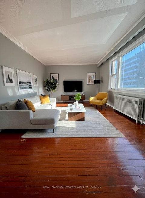 Photo 1 at 20 Park Boulevard, Long Branch, Toronto