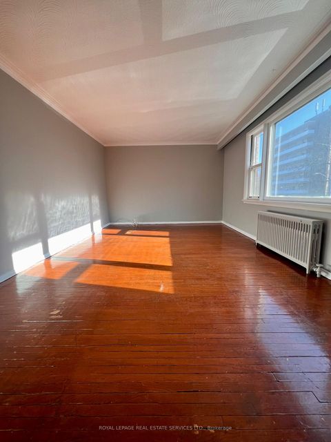 Photo 5 at 20 Park Boulevard, Long Branch, Toronto