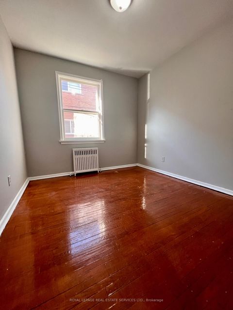 Photo 12 at 20 Park Boulevard, Long Branch, Toronto