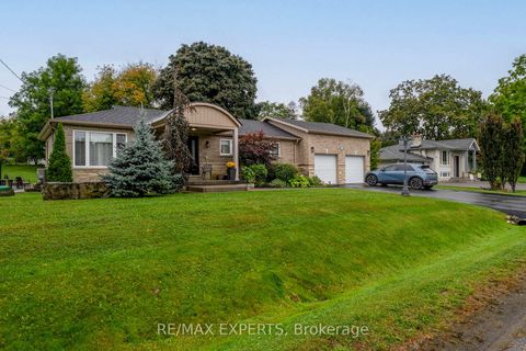 Photo 1 at 76 Bachley Crescent, Pottageville, King