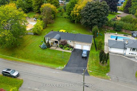Photo 8 at 76 Bachley Crescent, Pottageville, King