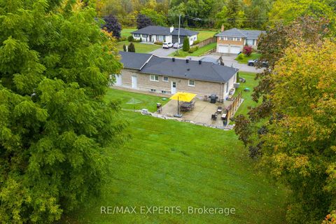 Photo 12 at 76 Bachley Crescent, Pottageville, King Photo 12 at 76 Bachley Crescent, Pottageville, King