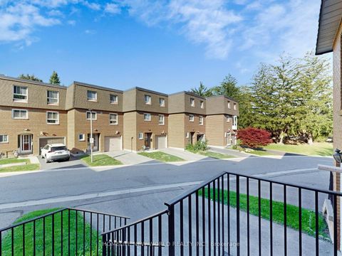 Photo 1 at 55 - 90 Crockamhill Drive, Agincourt North, Toronto
