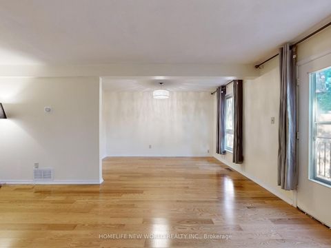 Photo 5 at 55 - 90 Crockamhill Drive, Agincourt North, Toronto