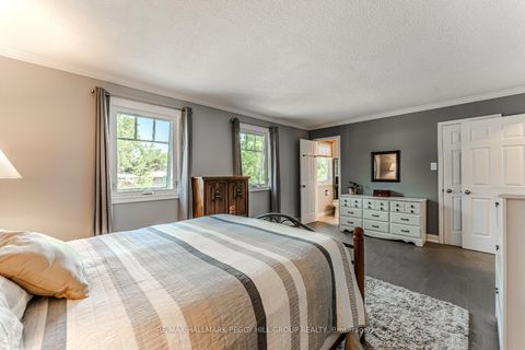 Photo 11 at 19 Oakridge Drive, Sunnidale, Barrie