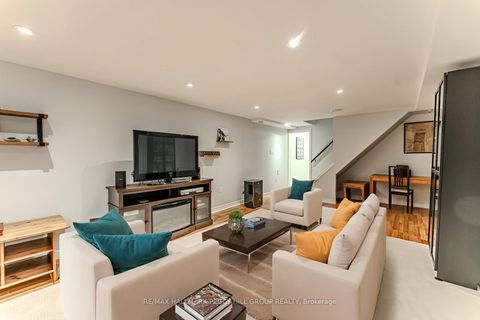 Photo 16 at 19 Oakridge Drive, Sunnidale, Barrie