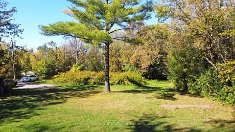 Photo 13 at 187 Mary Street, College Manor, Newmarket Photo 13 at 187 Mary Street, College Manor, Newmarket