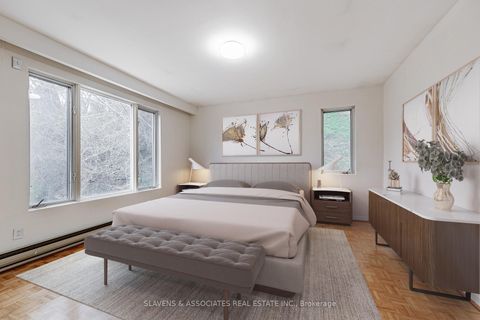 Photo 8 at 796 Davenport Road, Wychwood, Toronto