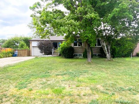Photo 1 at 2072 Bridge Road, WO West, Oakville