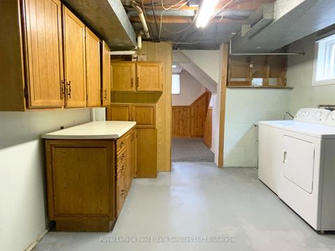 Photo 17 at 2072 Bridge Road, WO West, Oakville