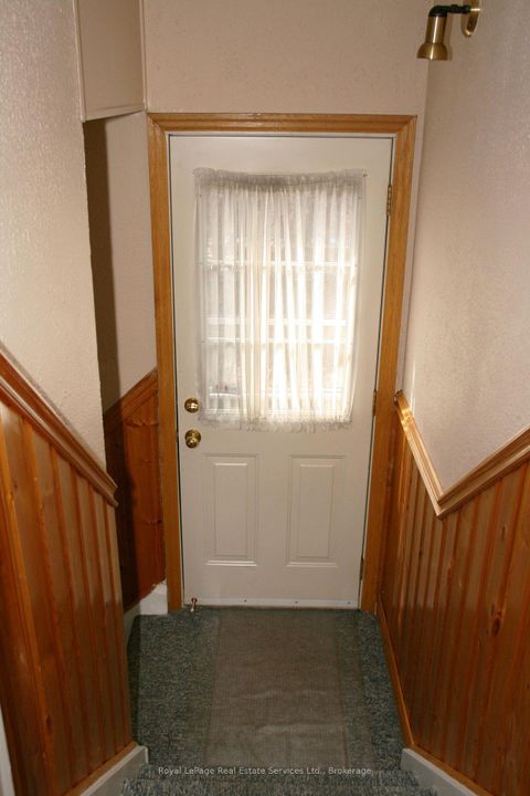 Photo 21 at 2072 Bridge Road, WO West, Oakville