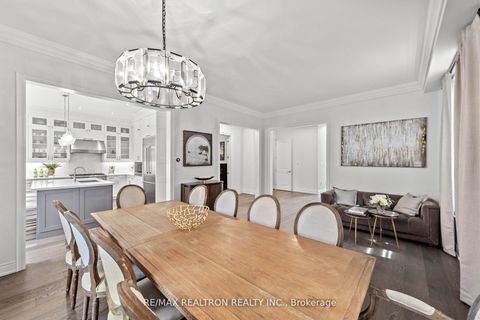 Photo 11 at 92 Chaiwood Court, Patterson, Vaughan