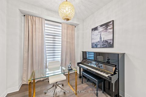 Photo 12 at 92 Chaiwood Court, Patterson, Vaughan