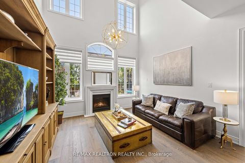 Photo 23 at 92 Chaiwood Court, Patterson, Vaughan