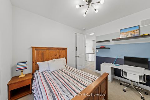 Photo 35 at 92 Chaiwood Court, Patterson, Vaughan