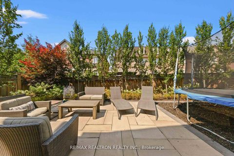 Photo 43 at 92 Chaiwood Court, Patterson, Vaughan