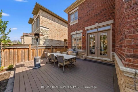 Photo 45 at 92 Chaiwood Court, Patterson, Vaughan