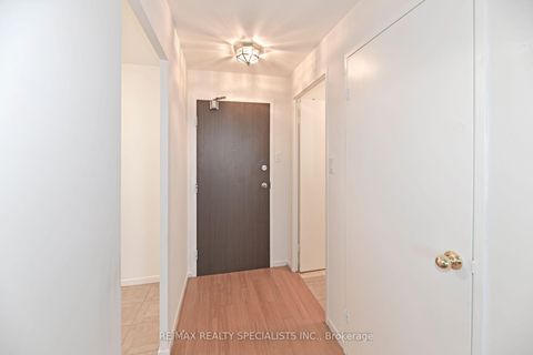 Photo 1 at 1601 - 270 Palmdale Drive, Sullivan, Toronto