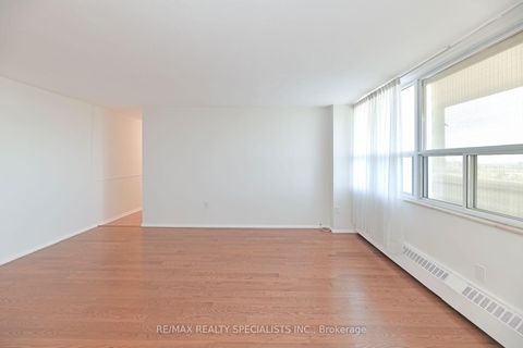 Photo 5 at 1601 - 270 Palmdale Drive, Sullivan, Toronto