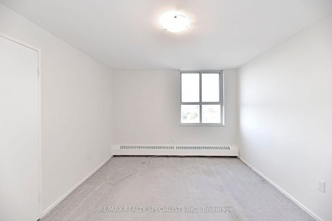 Photo 18 at 1601 - 270 Palmdale Drive, Sullivan, Toronto