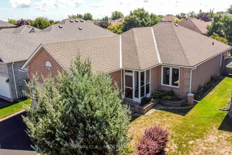 Photo 2 at 1957 Mill Street, Alcona, Innisfil