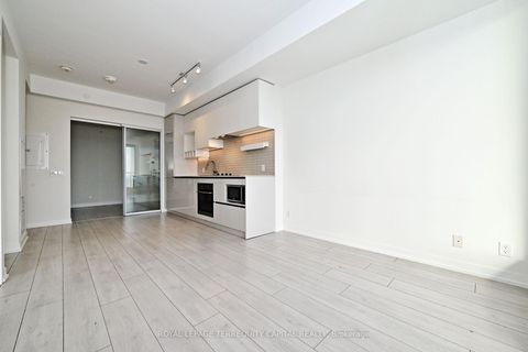 Photo 13 at 4808 - 5 Buttermill Avenue, Vaughan Corporate Centre, Vaughan