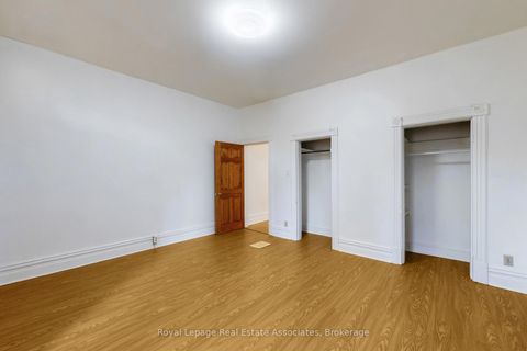 Photo 22 at 143 Seaton Street, Moss Park, Toronto
