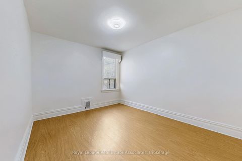Photo 25 at 143 Seaton Street, Moss Park, Toronto