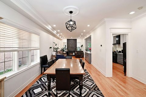 Photo 7 at 100 Kingsbridge Circle, Beverley Glen, Vaughan