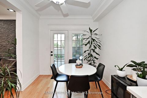 Photo 21 at 100 Kingsbridge Circle, Beverley Glen, Vaughan Photo 21 at 100 Kingsbridge Circle, Beverley Glen, Vaughan