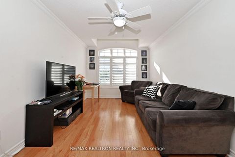 Photo 24 at 100 Kingsbridge Circle, Beverley Glen, Vaughan