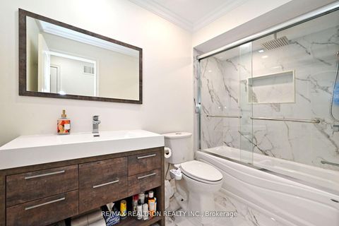 Photo 32 at 100 Kingsbridge Circle, Beverley Glen, Vaughan