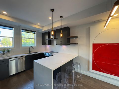Photo 12 at 216 - 51 Halton Street, Bellwoods, Toronto
