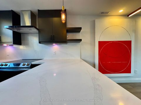 Photo 14 at 216 - 51 Halton Street, Bellwoods, Toronto