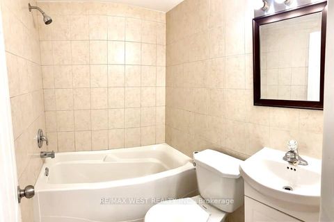 Photo 19 at 413 Parkside Drive, Swansea, Toronto