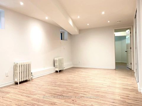 Photo 20 at 413 Parkside Drive, Swansea, Toronto